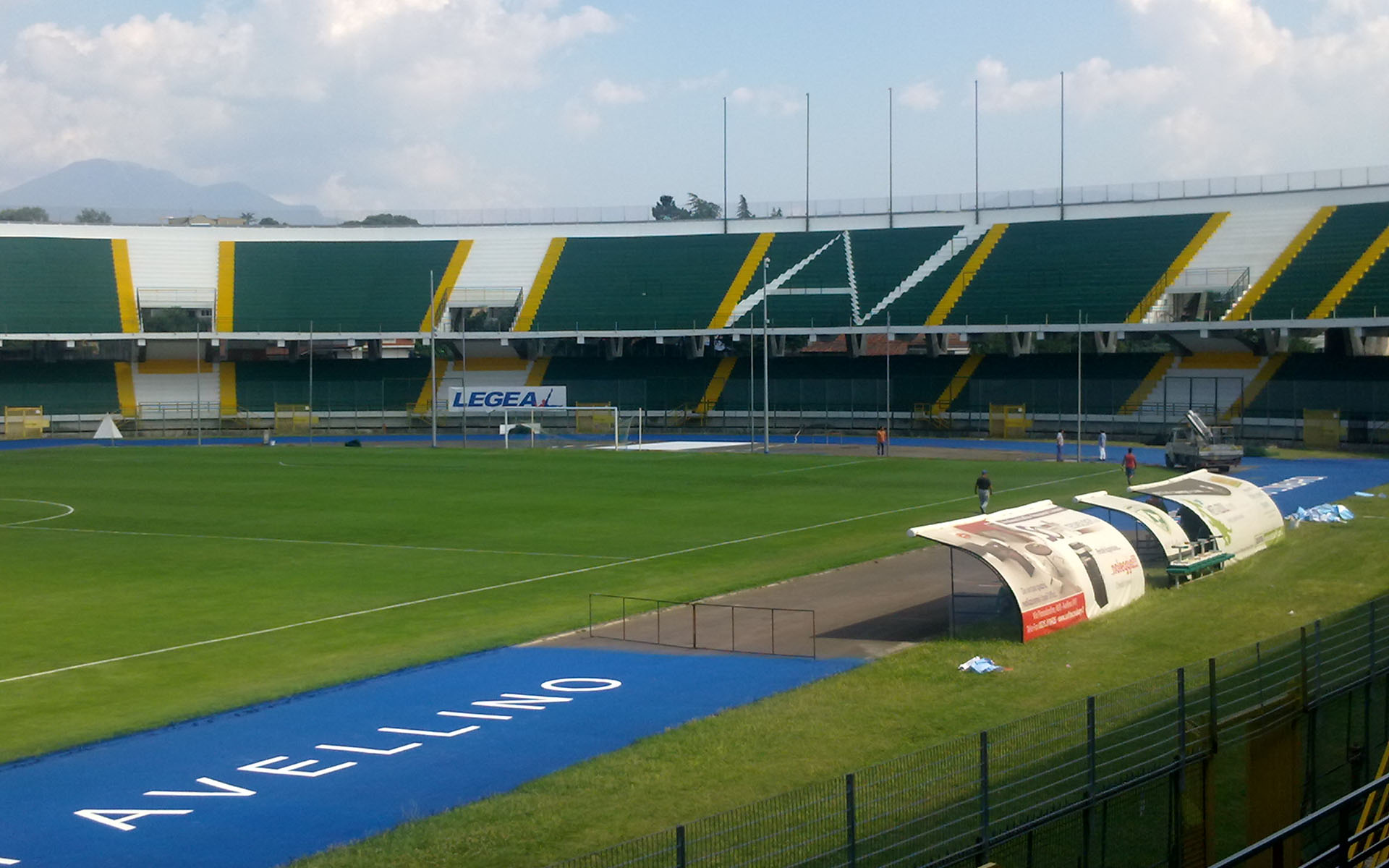 Stadio-Partenio-Lombardi-copertina associazione per la storia